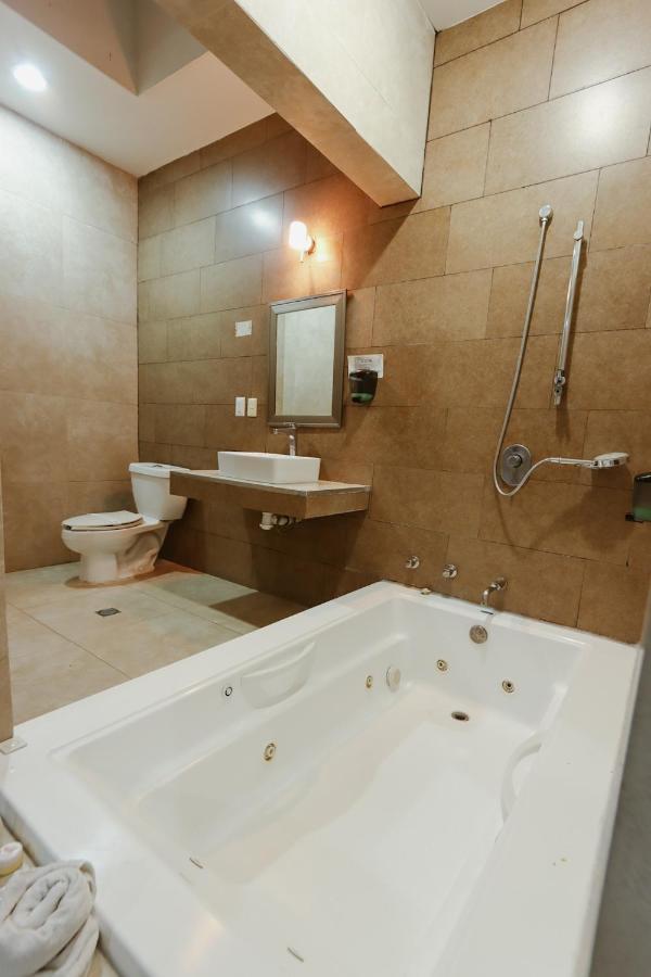 Auto Hotel Las Maravillas Santa Cruz Xoxocotlán 외부 사진
